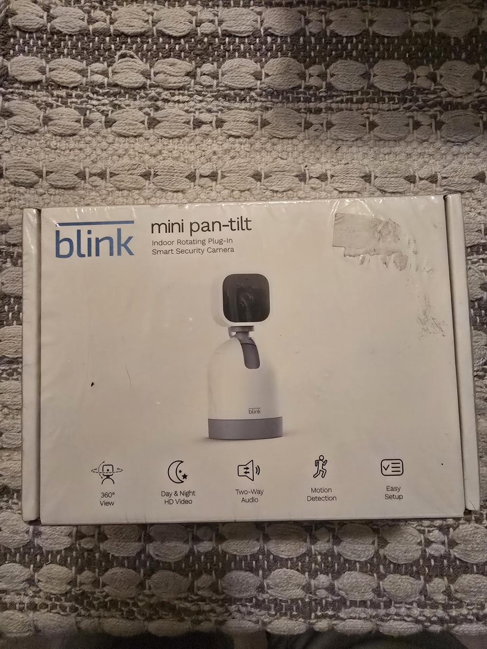 Blink Mini Pan-Tilt Indoor Security Camera - White